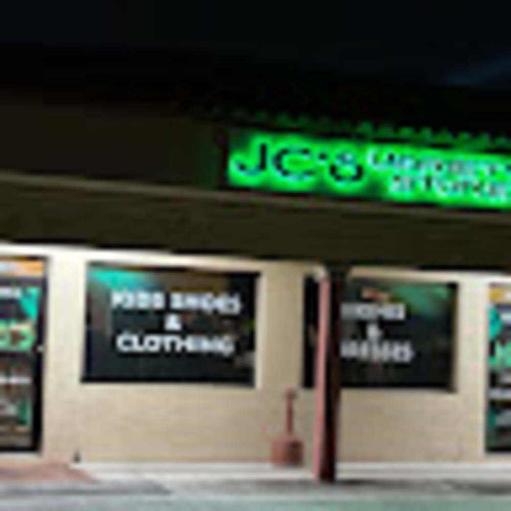 Meet your Posher, Jc's